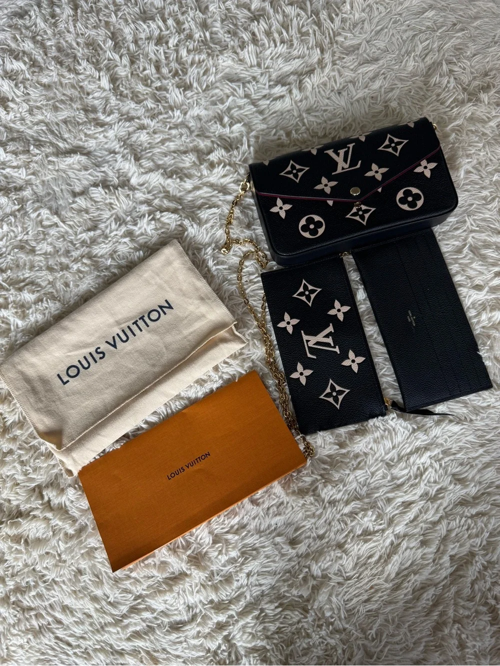 Louis Vuitton Black & Beige monogram Pochette Félicie with 2 wallets